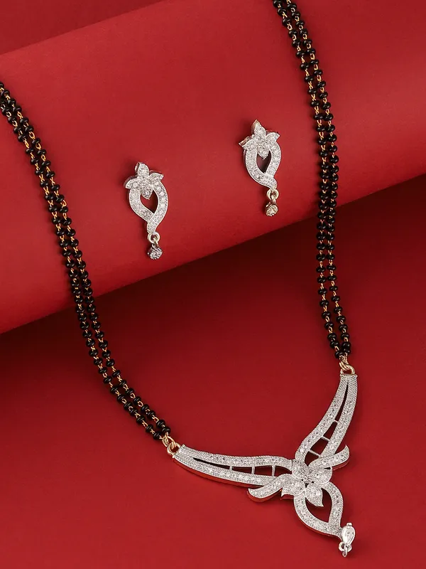 Silver_Elegant_Mangalsutra_&_Earring_Set_For_Women_(_Pack_of_3_)