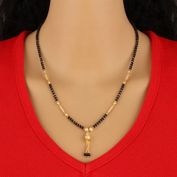 Gold_Elegant_Mangalsutra_For_Women