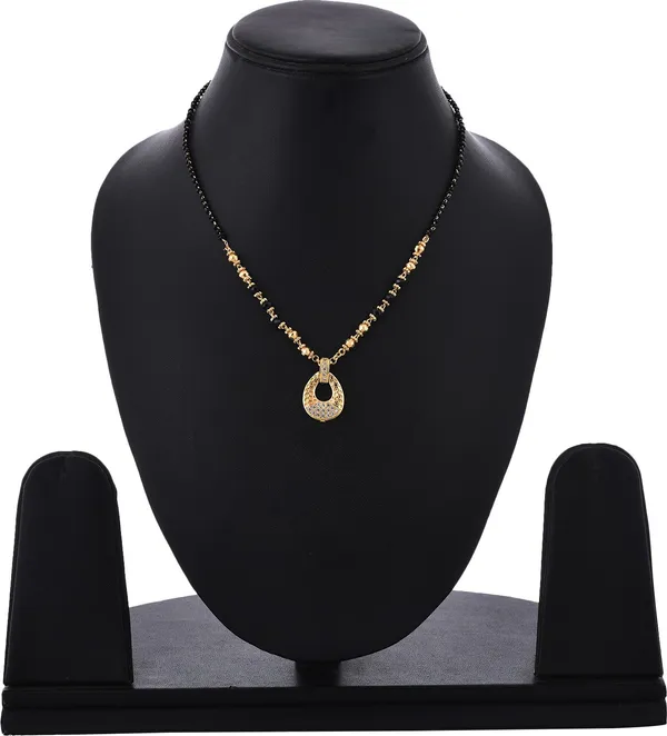 Gold_Elegant_Mangalsutra_For_Women