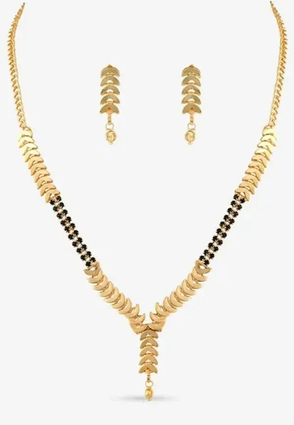 Gold_&_Black_Elegant_Earring_&_Necklace_Set_For_Women