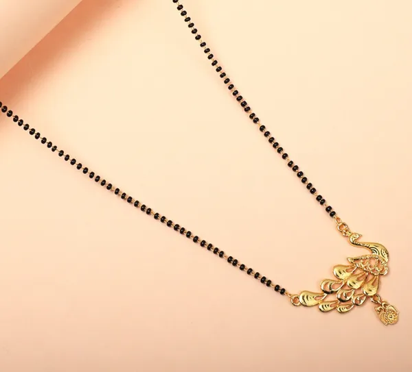 Gold_Elegant_Mangalsutra_For_Women