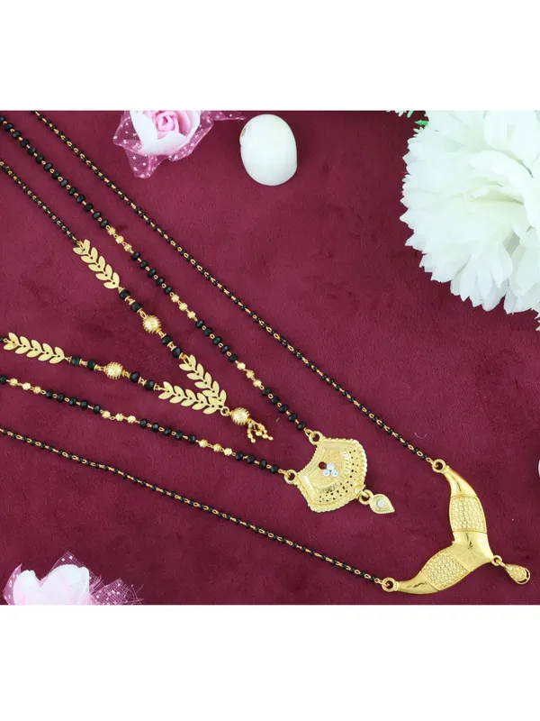 Gold_Elegant_Mangalsutra_For_Women_(_Pack_of_3_)