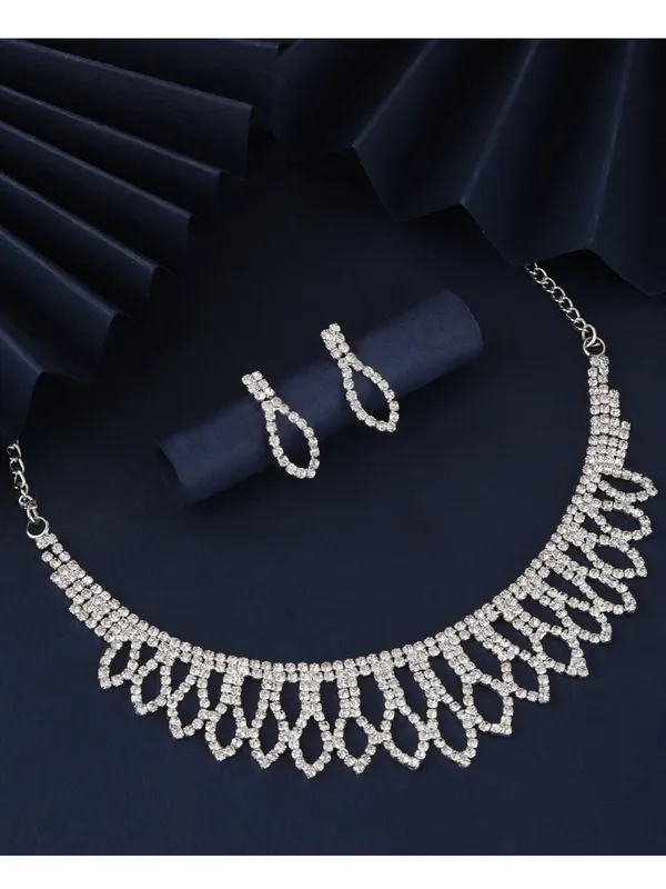 Silver_Elegant_Earring_&_Necklace_Set_For_Women_(_Pack_of_2_)
