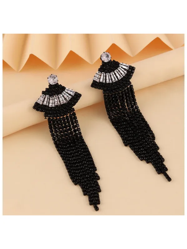 Silver_Elegant_Drops_&_Danglers_For_Women