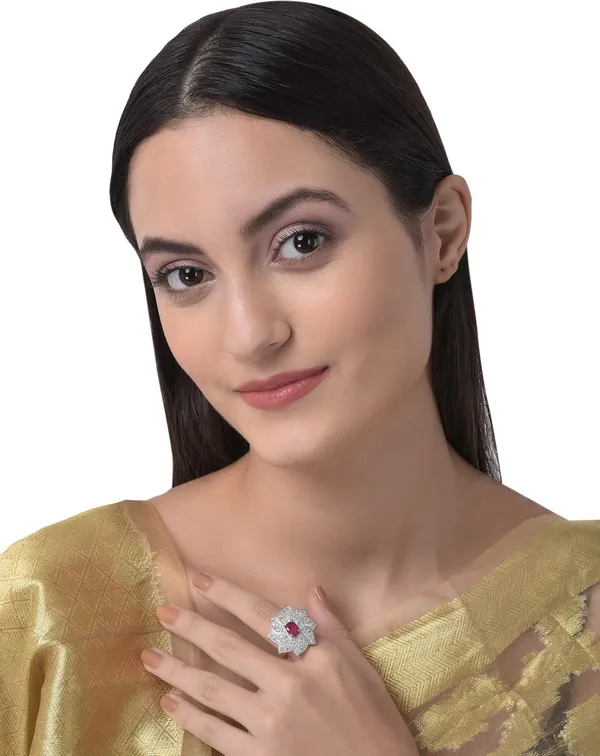 Red_Elegant_Ring_For_Women