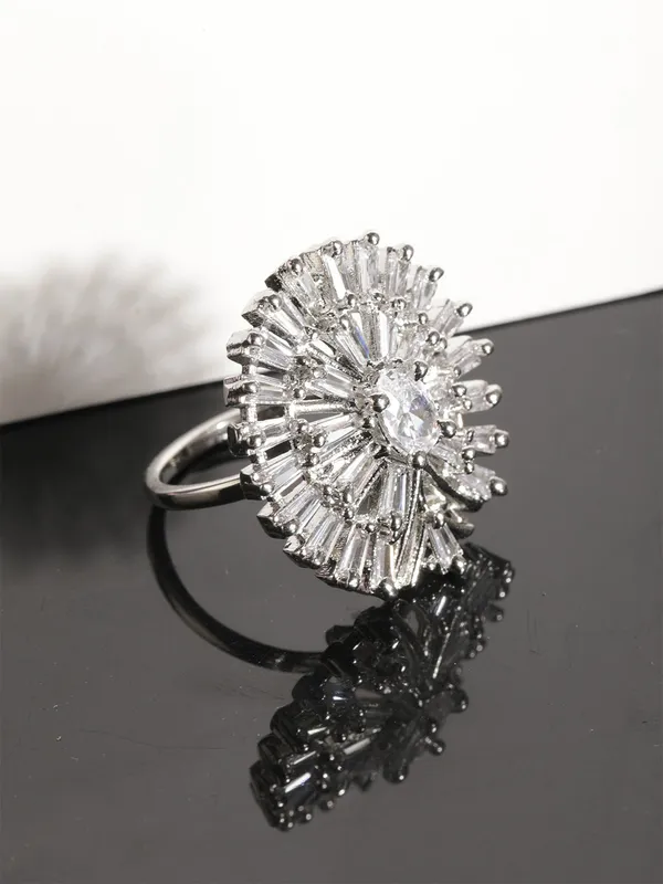 Silver_Elegant_Ring_For_Women