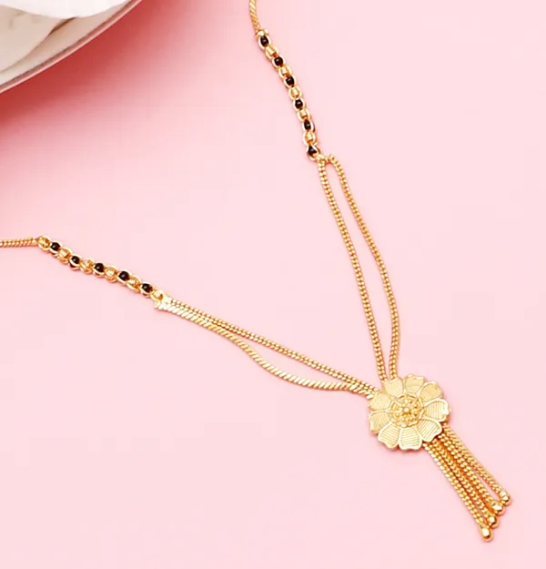 Gold_Elegant_Mangalsutra_For_Women_(_Pack_of_3_)