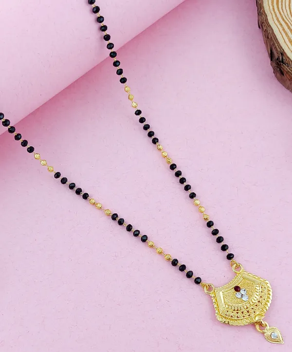 Gold_Elegant_Mangalsutra_For_Women_(_Pack_of_3_)