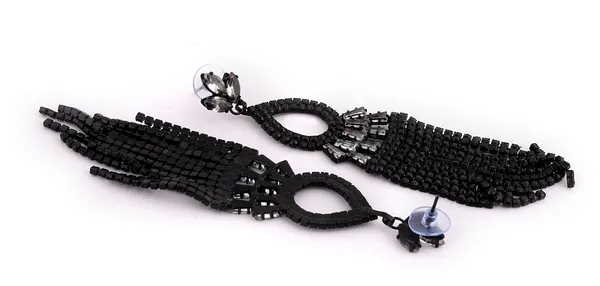 Black_Elegant_Jhumki_Earring_For_Women
