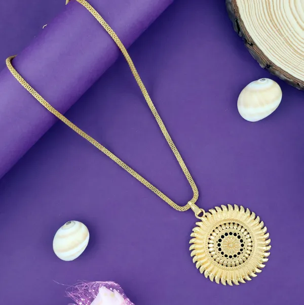 Gold_Pendant_set_Elegant_For_Women
