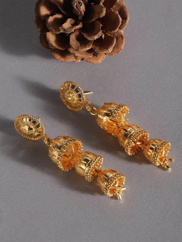 Gold_Elegant_Earring_Set_For_Women