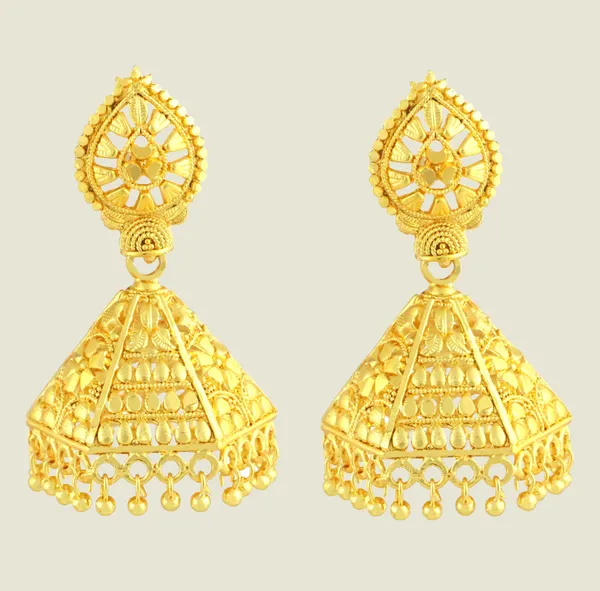 Gold_Elegant_Earring_Set_For_Women
