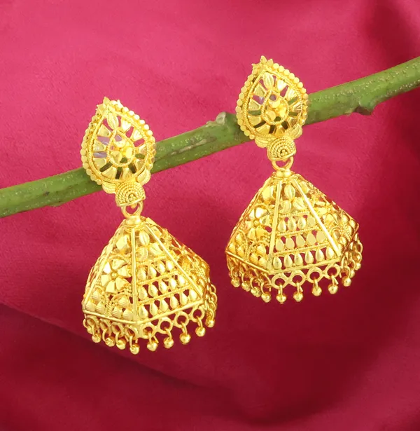 Gold_Elegant_Earring_Set_For_Women