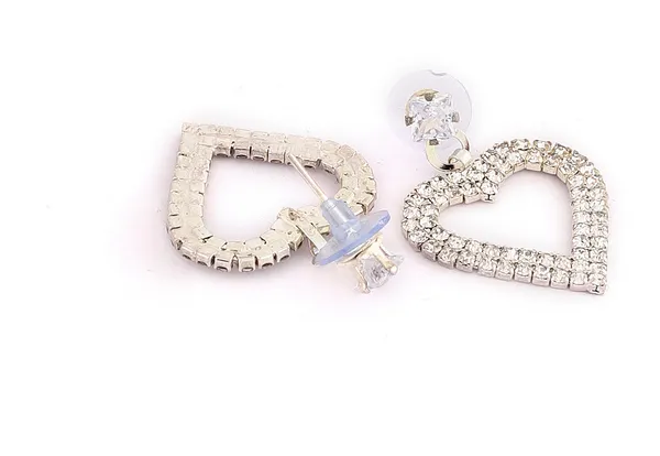 White_Elegant_Earring_Set_For_Women