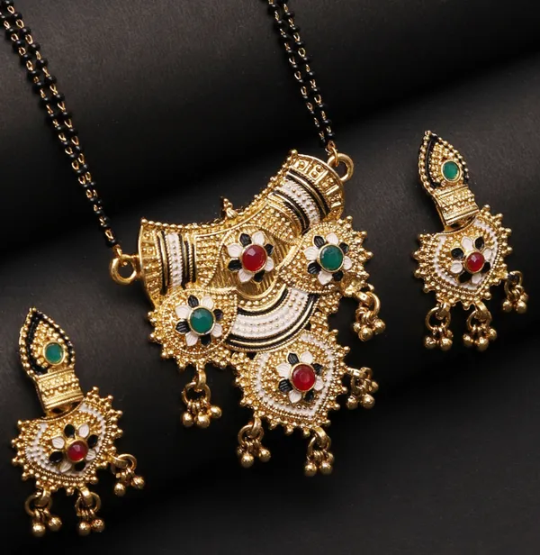 Gold_&_Green_&_Red_Elegant_Mangalsutra_&_Earring_Set_For_Women
