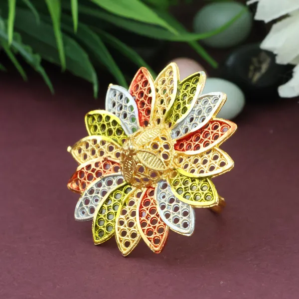 Gold_Elegant_Ring_For_Women
