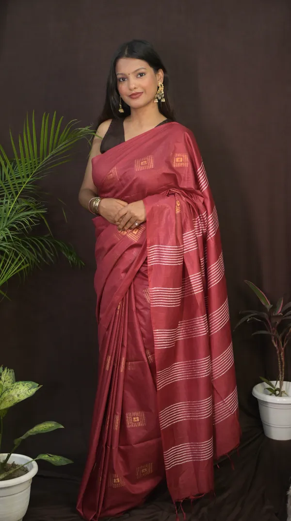Brown_Beautiful_Box_Handwoven_Cotton_Silk_Saree_With_Running_Blouse_For_Women