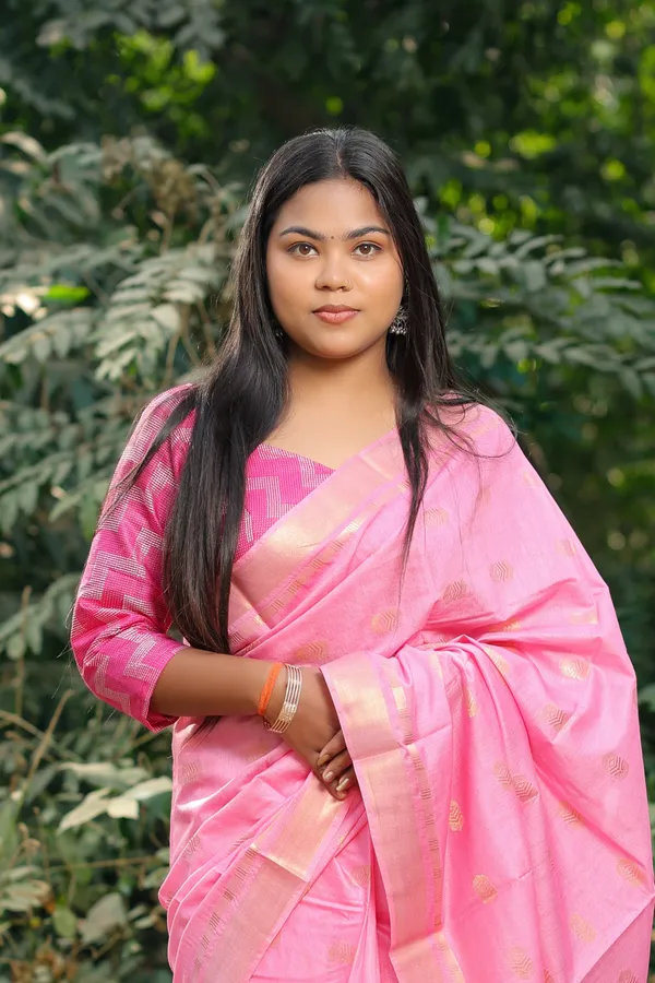 Pink_Beautiful_Small_Boota_Handweaved_Cotton_Silk_Saree_With_Running_Blouse_For_Women