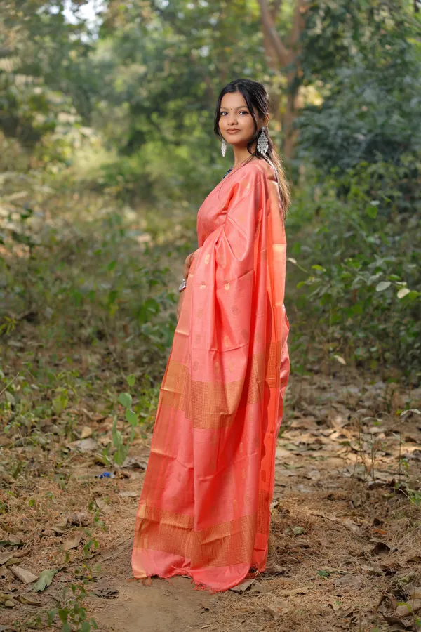 Orange_Beautiful_Small_Boota_Handwoven_Cotton_Silk_Saree_With_Running_Blouse_For_Women