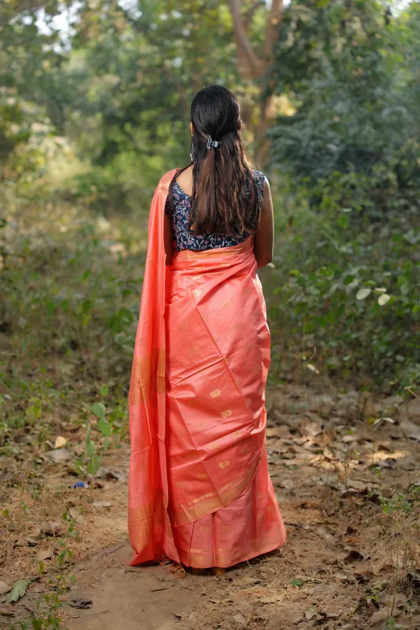 Orange_Beautiful_Small_Boota_Handwoven_Cotton_Silk_Saree_With_Running_Blouse_For_Women