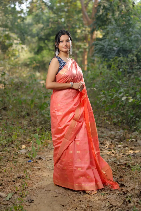 Orange_Beautiful_Small_Boota_Handwoven_Cotton_Silk_Saree_With_Running_Blouse_For_Women