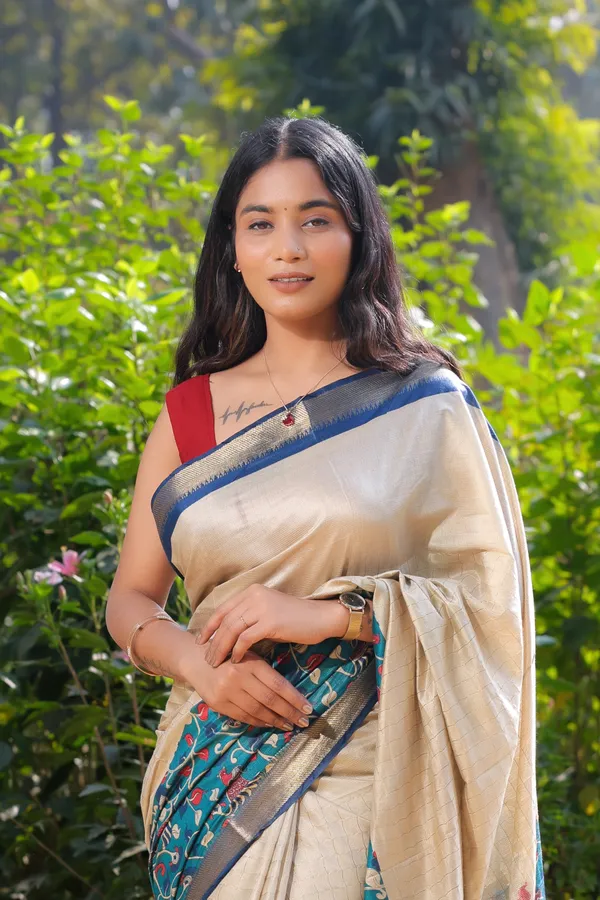 Firoza_Hand_Printed_Kalamkari_Cotton_Silk_Saree_With_Running_Blouse_For_Women