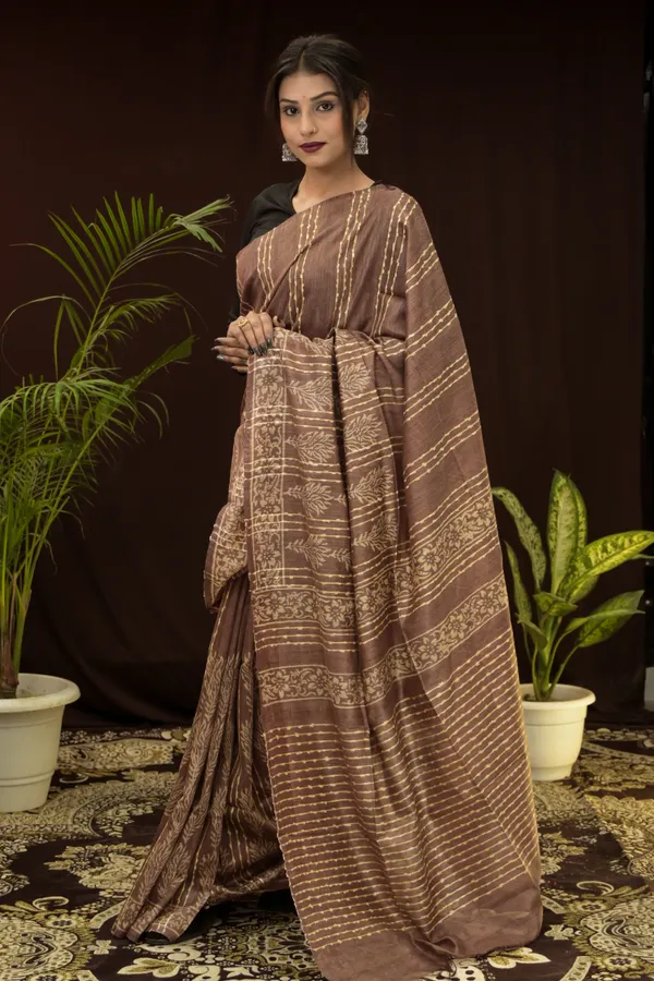 Brown_Hand_Woven_Tussar_Silk_Saree_With_Running_Blouse_For_Women