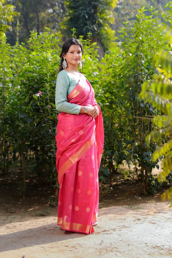 Pink_Hand_Woven_Beautiful_Small_Weaves_Boota_Cotton_Linen_Saree_With_Running_Blouse_For_Women