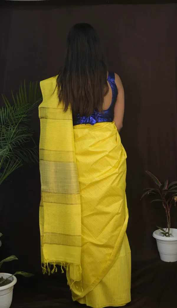Yellow_Handwoven_Viscose_Silk_Saree_With_Running_Blouse_For_Women