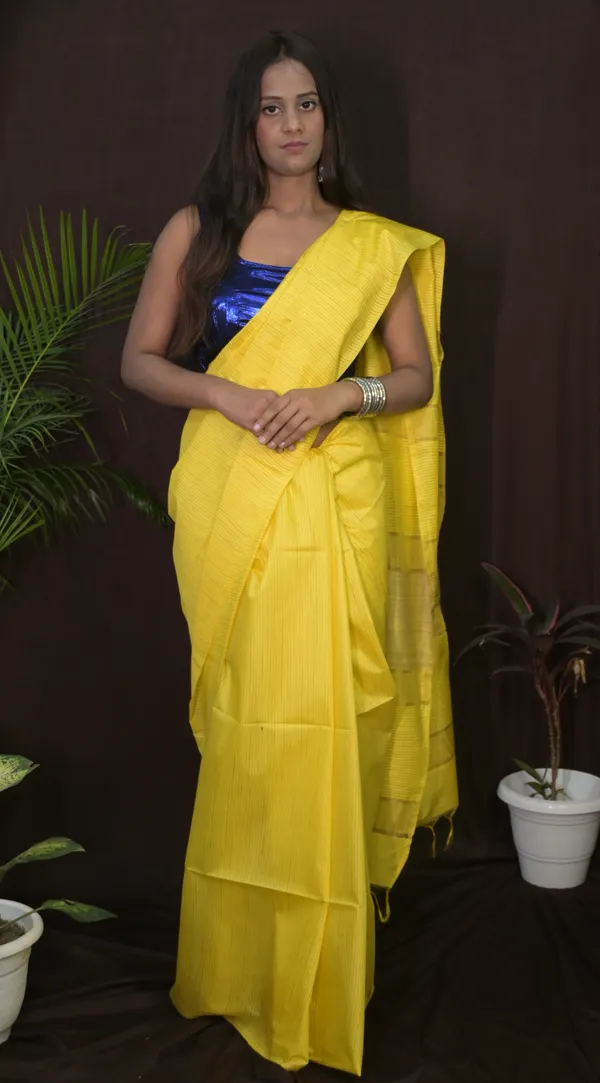 Yellow_Handwoven_Viscose_Silk_Saree_With_Running_Blouse_For_Women