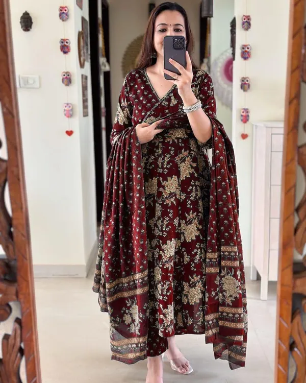 Angrakha_Style_Anarkali_Kurta_Set_with_Dupatta_For_Womens_And_Girls