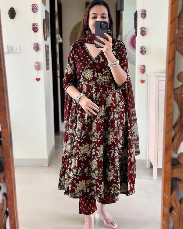 Angrakha_Style_Anarkali_Kurta_Set_with_Dupatta_For_Womens_And_Girls