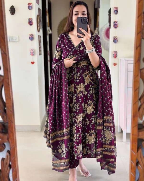 Angrakha_Style_Anarkali_Kurta_Set_with_Dupatta_Set_For_Women's_And_Girls
