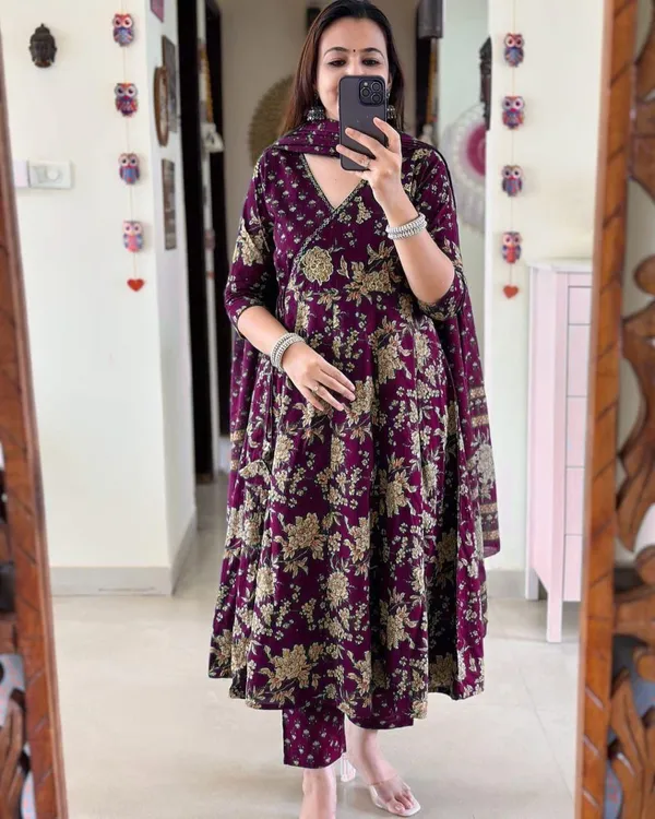 Angrakha_Style_Anarkali_Kurta_Set_with_Dupatta_Set_For_Women's_And_Girls