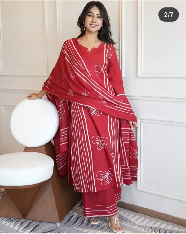 Beautiful_Embroidered_Kurti_With_Palazzo_Set_For_Women's
