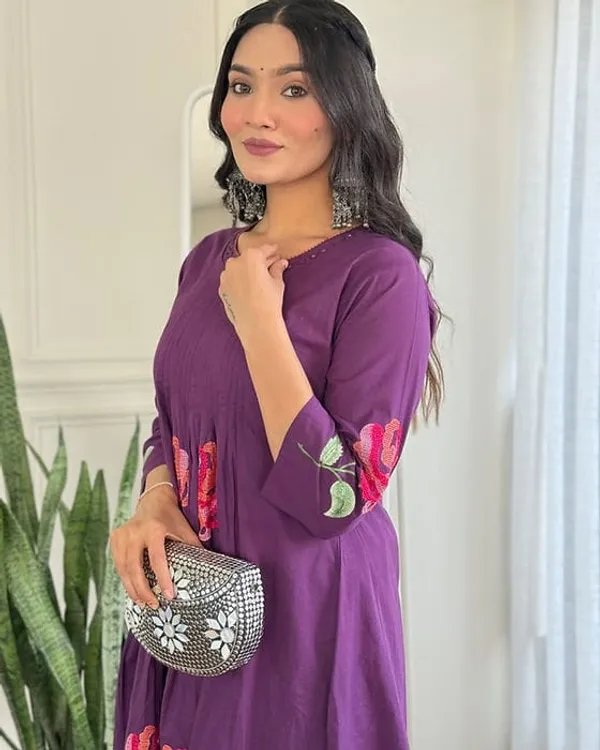 Beautiful_Embroidered_Pure_Cotton_Kurta_Pant_For_Women's