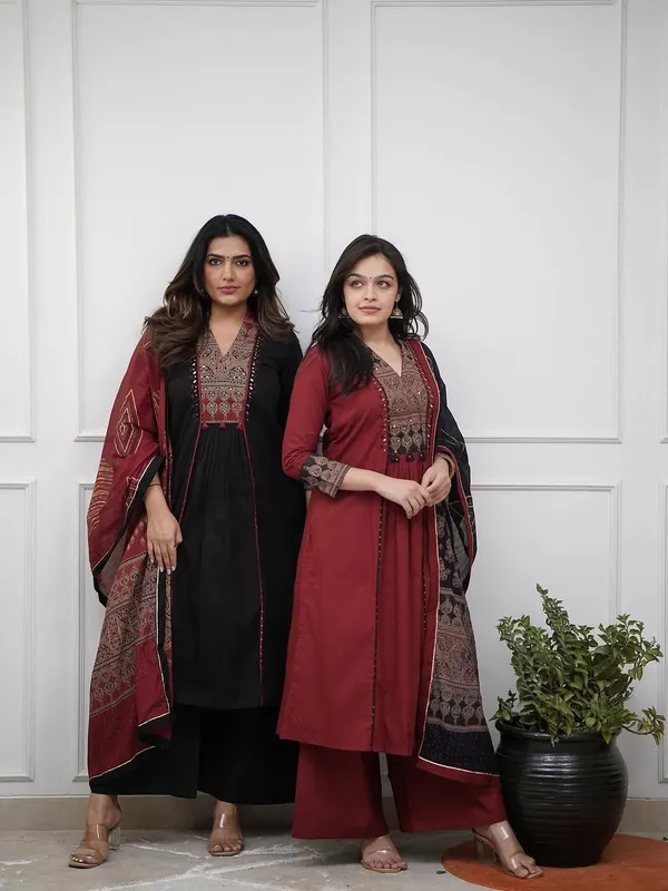 Beautiful_Maroon__A-line_Kurti_with_Original_Mirror_Work_With_Dupatta_Set_For_Women's_&_Girl's