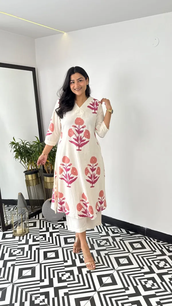 Beautiful_Printed_Cotton_Cord_Set__Cream_Base_Flower_Print__With_Side_Pocket