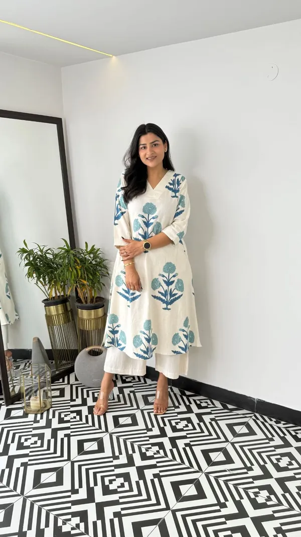 Beautiful_Printed_Cotton_Cord_Set__Cream_Base_Flower_Print__With_Side_Pocket