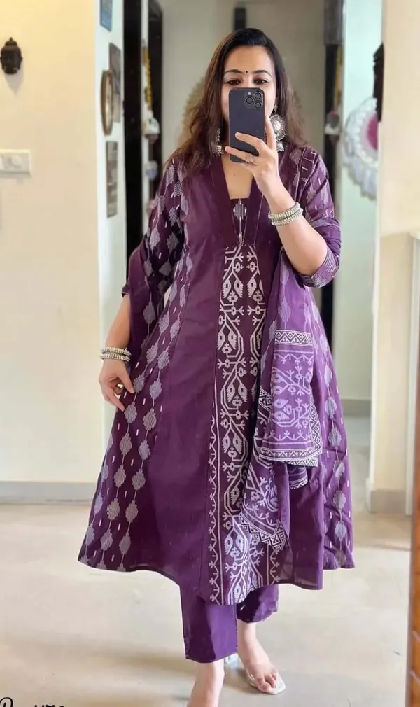 Beautiful_Traditional__Pure_Cotton_Long_Kurta_With_Pant_And_Dupatta_Set_For_Women's_And_Girl's