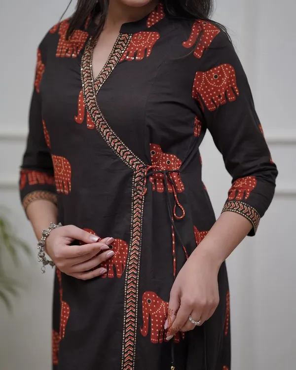 Elephant_Print_Cotton_Kurta_Pant_And_Dupatta_Set_For_Women's_&_Girls