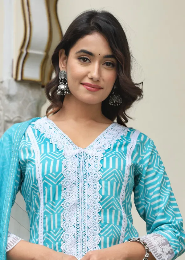 Floral_Printed_Thread_Work_Pure_Cotton_Straight_Kurta_With_Trousers_&_Dupatta_For_Women's
