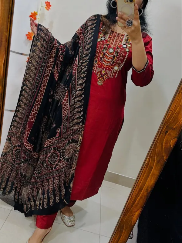 New_Anarkali_Style_Kurta_Pant_With_Dupatta_Set_For_Women's_&_Girls