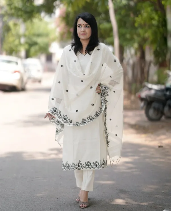 Off_White_Pure_Cotton_Embroidery_Kurta_Set_For_Women's