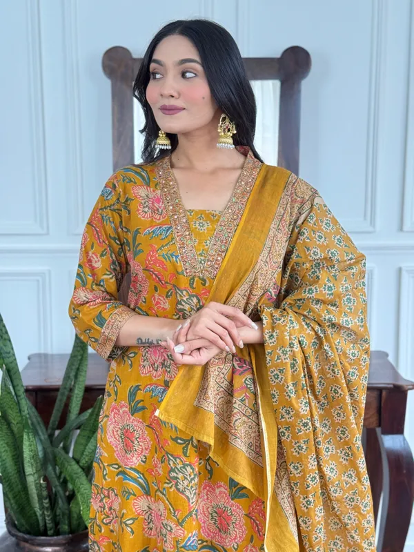 Printed_Cotton_A-Line_Kurti_With_Plazo_And_Mulmul_Dupatta_Set_For_Women's