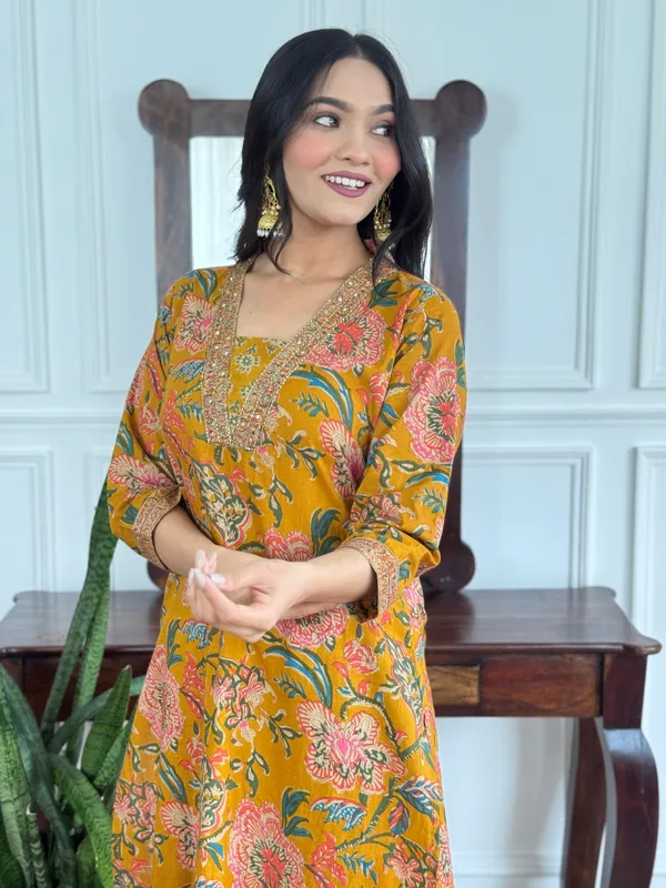 Printed_Cotton_A-Line_Kurti_With_Plazo_And_Mulmul_Dupatta_Set_For_Women's