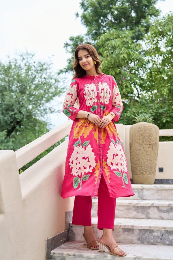 Red_Floral_Mul_Cotton_Kurta_Pant_Set_For_Women's_&_Girls