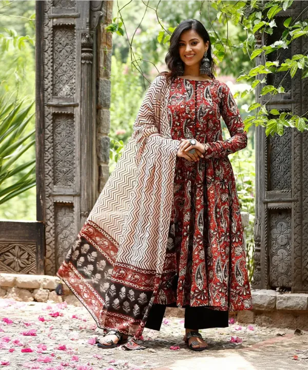 Trendy_Floral_Printed_Round_Neck_Anarkali_Kurta_With_Trousers_&_Dupatta_For_Women's_And_Girl's