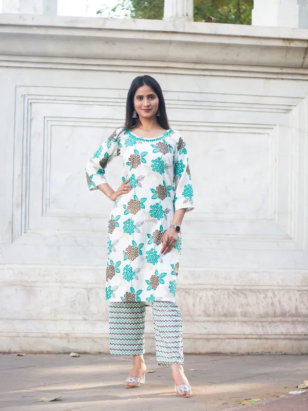 Women_Floral_Printed_Kurta_&_Pant_Set