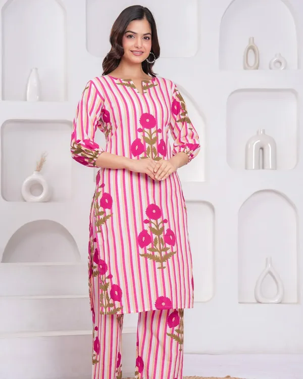Women_Floral_Printed_Kurta_&_Pant_Set